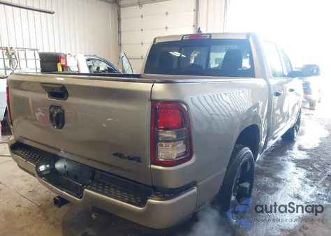 2024 Ram 1500 Tradesman z USA, uszkodzony, nr VIN 1C6RRFGG6RN185875